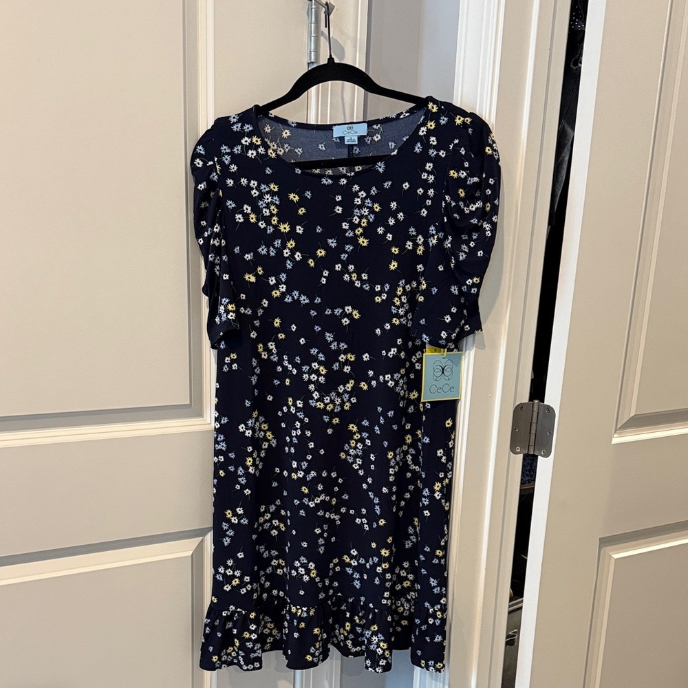 NWT CeCe Navy Floral womens Dress size M